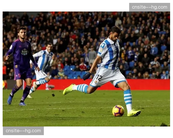 巴伦西亚快速转换结合边路爆破 高位逼抢战术直击塞尔塔防线漏洞